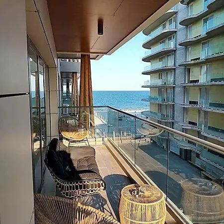 Апарт-готель L&c By Zora Apartament,pe Plaja 3*