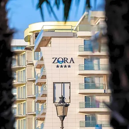 L&c By Zora Apartament,pe Plaja Hotel Constanta
