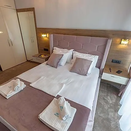 L&c By Zora Apartament,pe Plaja Constanta